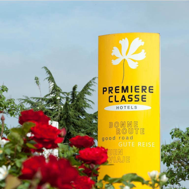 Premiere Classe Valenciennes Ouest Petite Foret Экстерьер фото