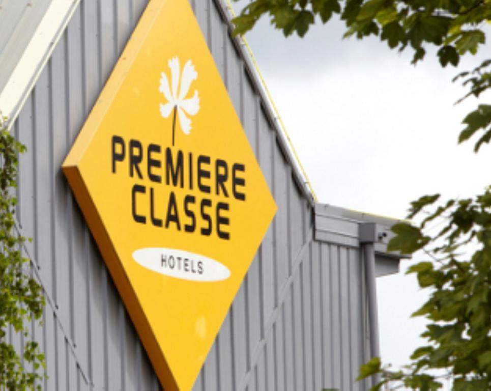 Premiere Classe Valenciennes Ouest Petite Foret Экстерьер фото